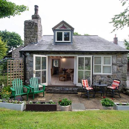 Finest Retreats - The Cottage - Luxury 1 Bed Cottage Rhydymwyn Dış mekan fotoğraf